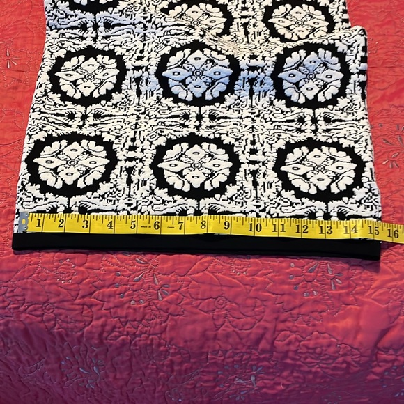 BEBE MIDI PENCIL SKIRT - Picture 11 of 11